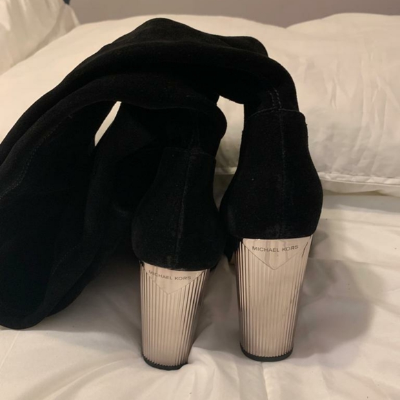 MK suede boots with accent heels - Picture 4 of 5